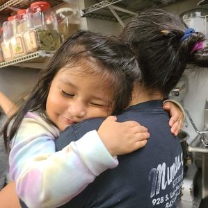 Meet your Posher, Alma